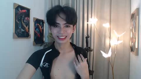 alwina online show from March 25, 4:44 pm