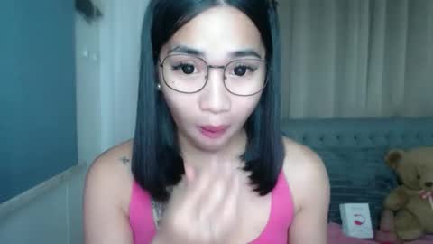 lovelymae18 online show from March 3, 9:00 pm