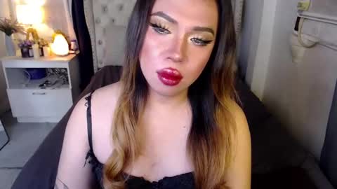 Rebeca online show from December 5, 6:39 pm