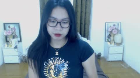 luisaellanor online show from January 29, 9:23 am