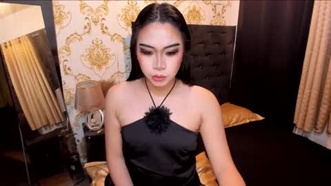 luisaellanor online show from October 5, 3:55 pm