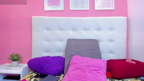 Snapshot of macarena_05_ chatting on October 9, 3:41 am macarena_05_ online show from October 9, 3:41 am