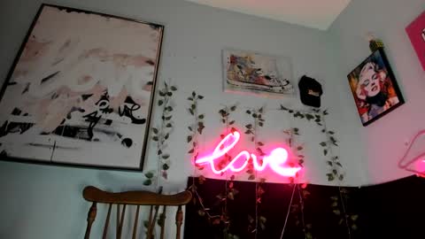 Snapshot of maddi_avalon chatting on February 27, 1:48 am Maddi Avalon online show from February 27, 1:48 am