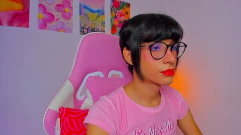 Madeline  online show from April 12, 12:19 pm