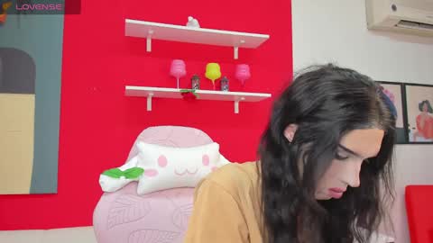 madisonesprit online show from April 7, 3:07 am