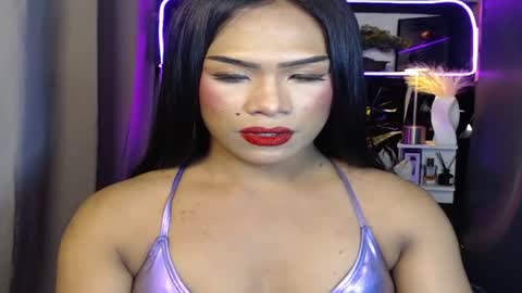 MADISONWILL online show from April 9, 9:15 am