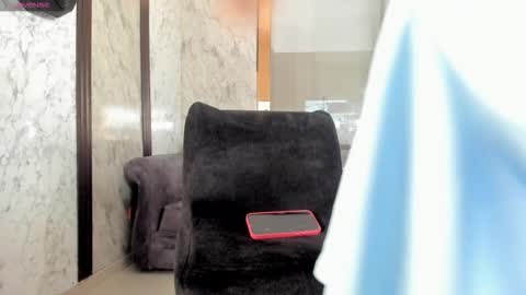 mafearias23 online show from March 24, 9:09 pm