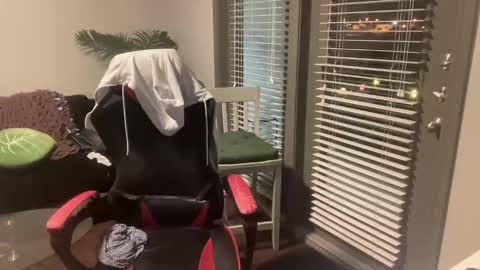 Maira online show from January 20, 1:50 am