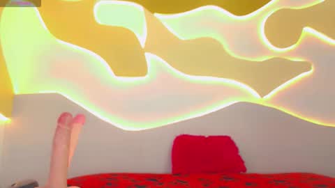 maitecandyxx online show from June 2, 3:52 am