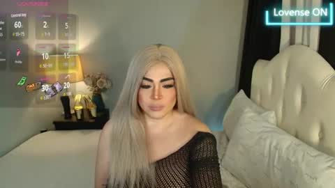 majestydannaxx online show from July 12, 5:00 am