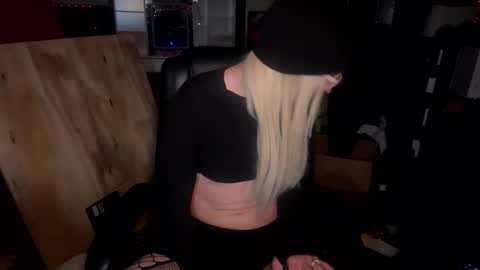 mara jade online show from October 25, 9:59 am