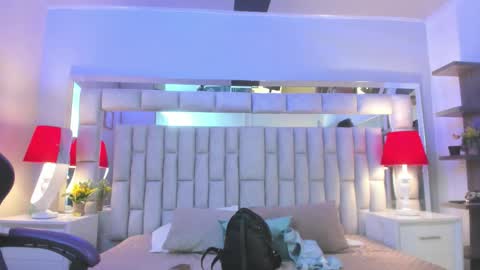 mariiahneedles online show from February 7, 5:46 am