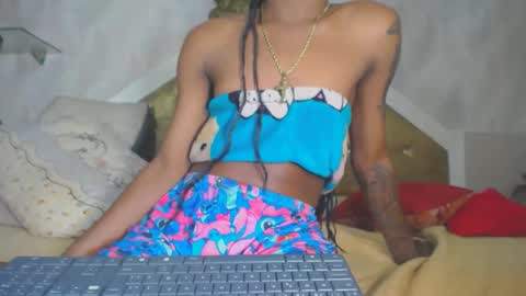 Nathaly online show from February 5, 4:04 pm