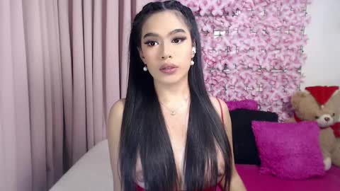 Snapshot of martha_fox chatting on February 22, 3:01 am DONT FORGET TO FOLLOW ME AND GIVE ME A THUMBS UP GUYS- martha online show from February 22, 3:01 am