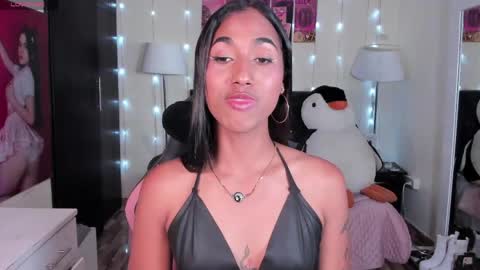 massielhot online show from April 14, 11:10 pm