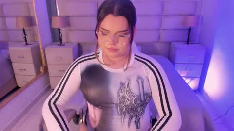 Maxine Minx online show from January 18, 5:59 am