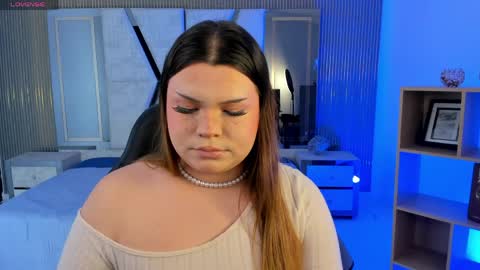 Maxine Minx online show from April 13, 11:20 pm