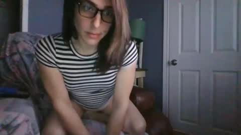 Snapshot of mayra_mayhem chatting on February 19, 3:05 pm diana doll online show from February 19, 3:05 pm