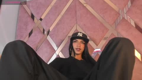 meghanqueen__ online show from March 13, 7:58 am