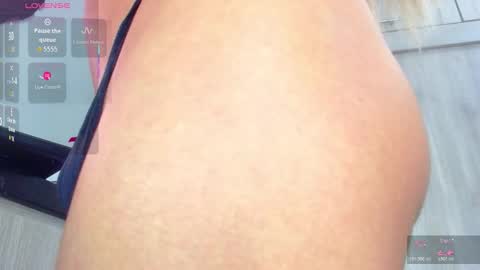 men712776 online show from November 30, 8:17 am