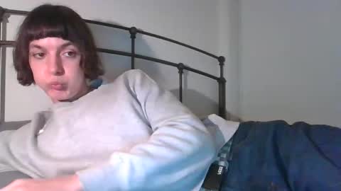 mia_177 online show from March 14, 6:28 am