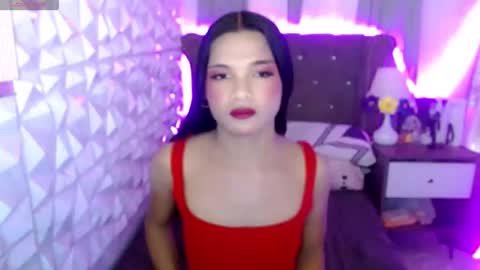 miamalkovax online show from May 19, 6:20 am