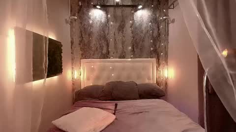 Regina online show from April 13, 4:11 pm