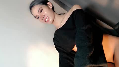 midnight_mystique18 online show from February 15, 10:25 am