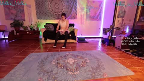 Snapshot of milla_milla chatting on January 31, 3:20 am milla_milla online show from January 31, 3:20 am