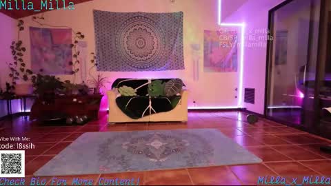 milla_milla online show from November 6, 2:33 am