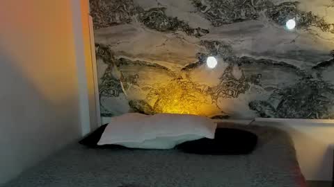 miss_khalifadoll online show from April 12, 7:45 am