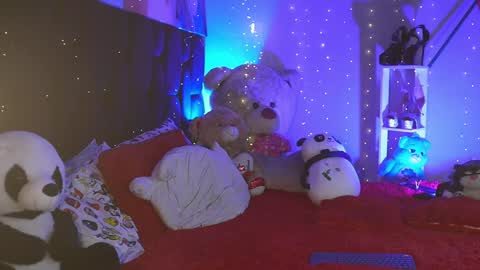 Sophie Cardenas ..... independent model online show from January 22, 3:09 am