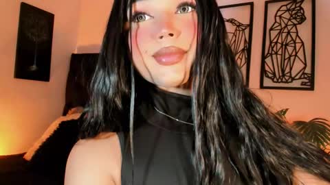 miss_zz online show from February 6, 8:03 pm