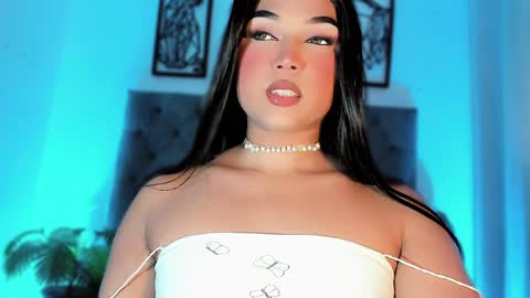 miss_zz online show from April 6, 5:57 pm