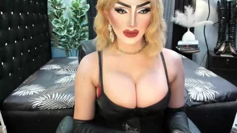 PRIESTESS CHANNEL online show from October 21, 9:49 pm