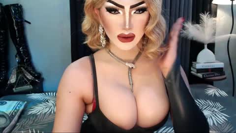 PRIESTESS CHANNEL online show from October 28, 12:19 am