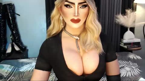 PRIESTESS CHANNEL online show from November 5, 3:12 pm