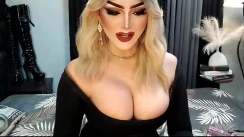 PRIESTESS CHANNEL online show from December 4, 10:25 pm