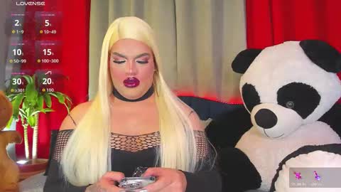 kassandra lazcano online show from January 18, 1:24 am