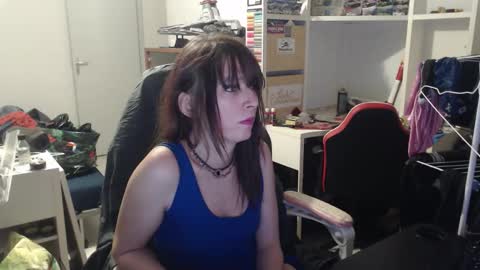 missthon online show from March 1, 2:01 pm