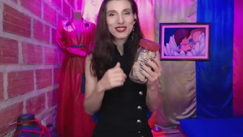 Snapshot of moira_hot chatting on October 12, 6:16 am moira_hot online show from October 12, 6:16 am