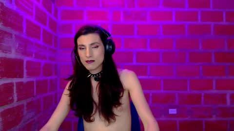 moira_hot online show from February 18, 11:34 pm