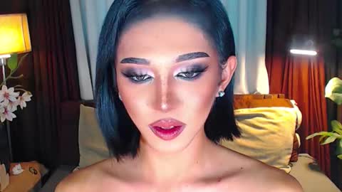 Molly online show from November 24, 2:41 pm