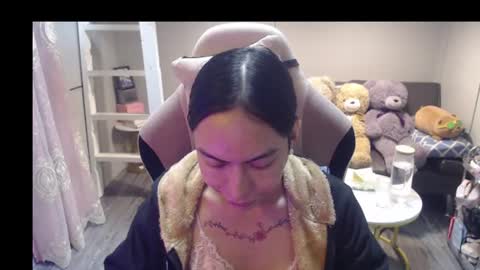ELYSE A SIMPLE GIRL online show from August 3, 12:11 pm