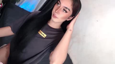 Snapshot of montrous_princessx chatting on January 13, 11:52 am Princess take me to private or password show online show from January 13, 11:52 am