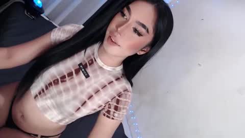 Snapshot of montrous_princessx chatting on January 19, 2:17 pm Princess take me to private or password show online show from January 19, 2:17 pm