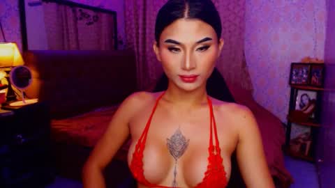 Thea online show from January 4, 11:00 am