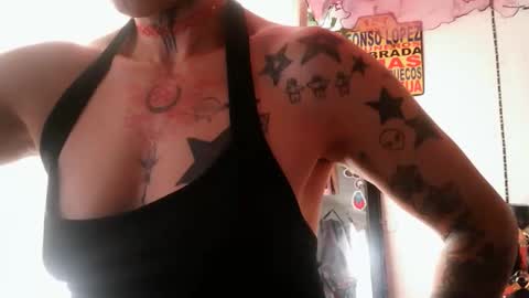 Snapshot of muscle_mommyy chatting on September 9, 5:01 pm arami online show from September 9, 5:01 pm