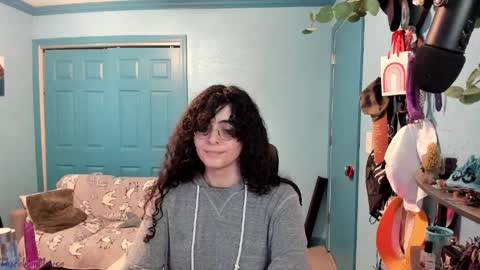 Grace online show from April 4, 4:05 pm