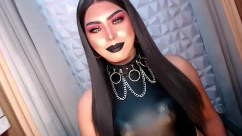 Snapshot of mysterious_diva chatting on October 10, 7:59 pm SUPPORT GODDESS TRISHA AND DONT FORGET TO FOLLOW ME online show from October 10, 7:59 pm